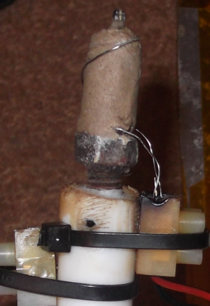 The assembled nozzle and heater